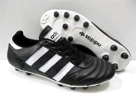 sepatu bola adidas beckenbauer